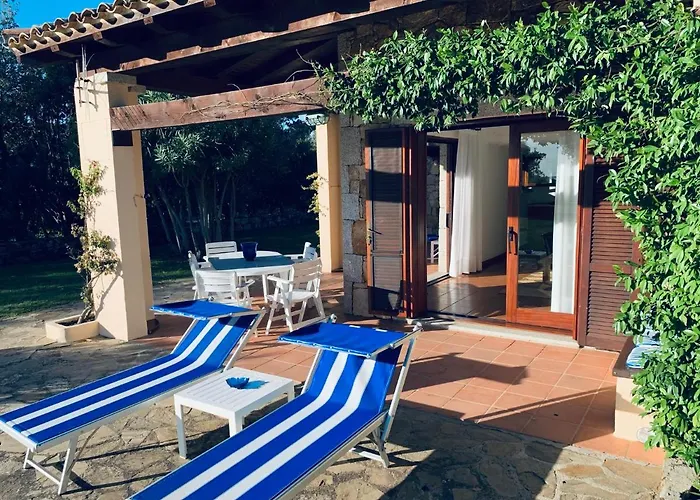 Bouganvilla By The - 1 * San Teodoro (Sardinia)