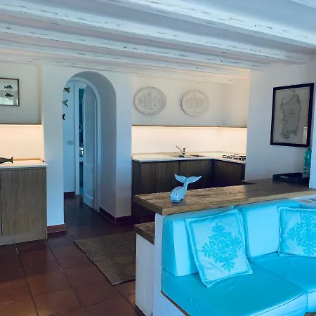 Bouganvilla By The - 1 Villa San Teodoro (Sardinia)
