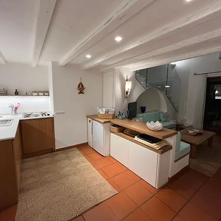 Bouganvilla By The - 1 * San Teodoro (Sardinia)