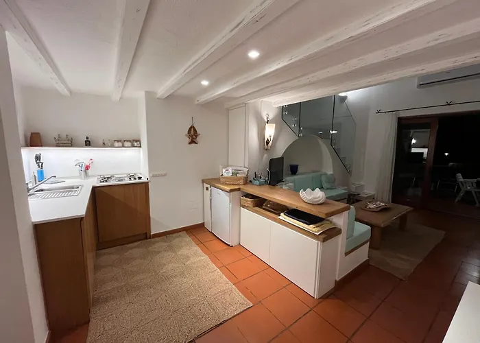 Bouganvilla By The - 1 * San Teodoro (Sardinia)